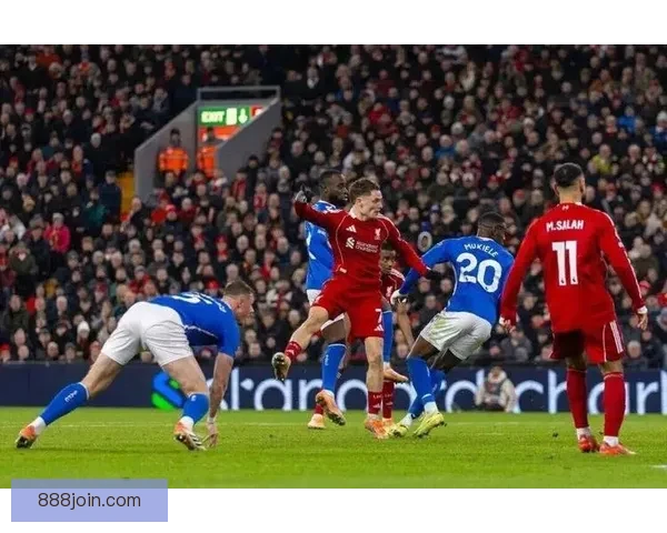 加克波拉起倒地科尔克茨利物浦球员赛后握手展现足球温度